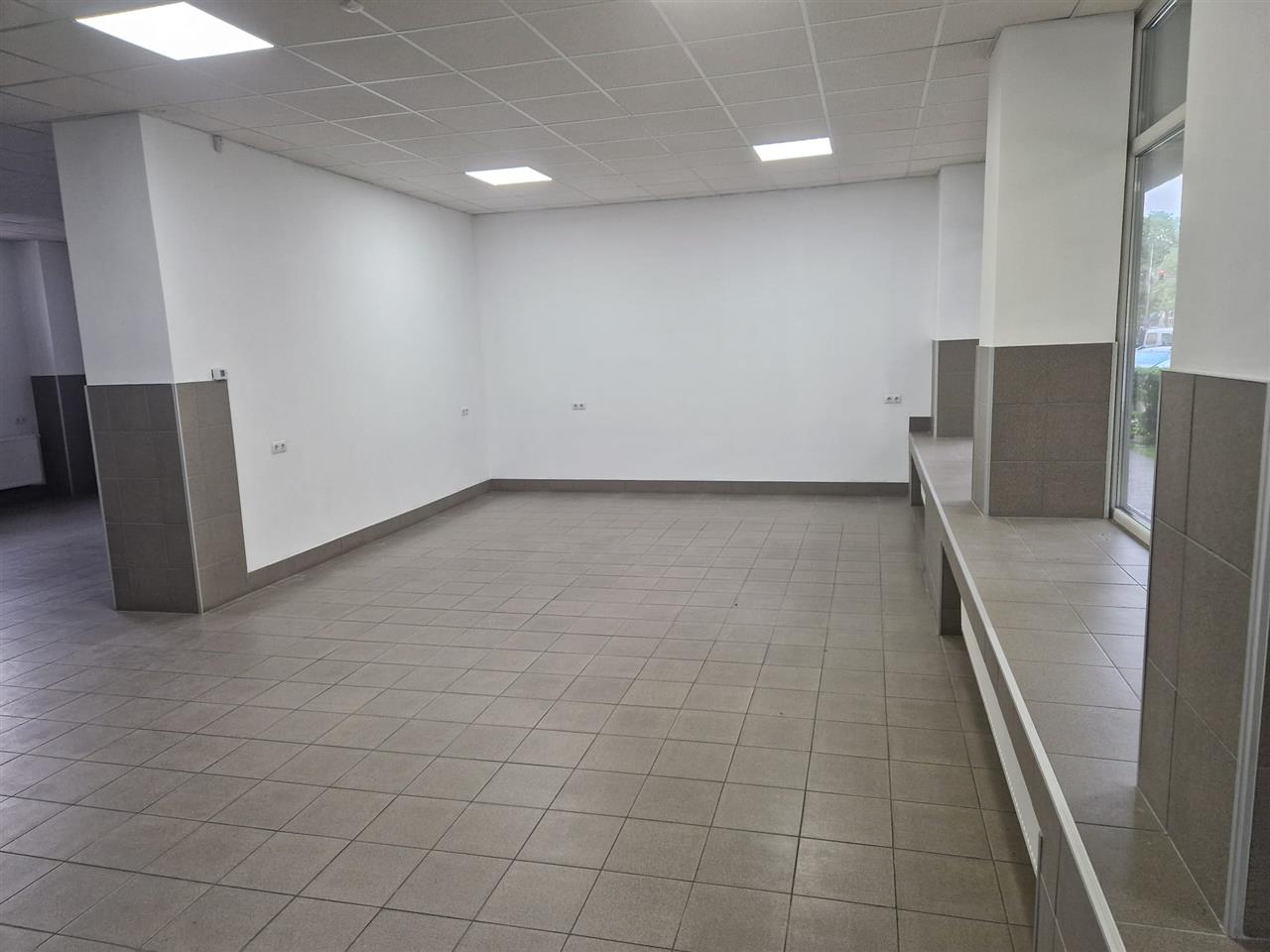 Spatiu Comercial de Inchiriat in Satu Mare  Zona Soarelui, 118 mp - Ideal pentru Birouri sau Activitate Comerciala